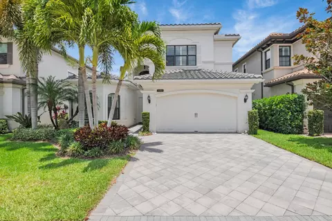 9350 Eden Roc Ct, Delray Beach, FL 33446