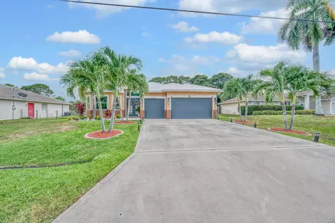 2082 SW Idaho Ln, Port Saint Lucie, FL 34953
