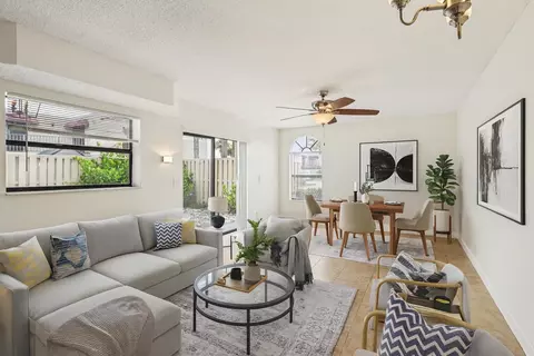 4075 Village Dr #B, Delray Beach, FL 33445