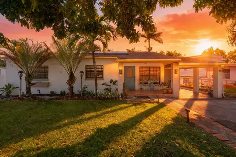 5511 Columbus Rd, West Palm Beach, FL 33405