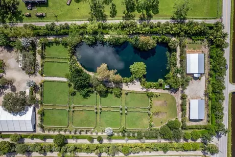 1754 B Rd, Loxahatchee Groves, FL 33470