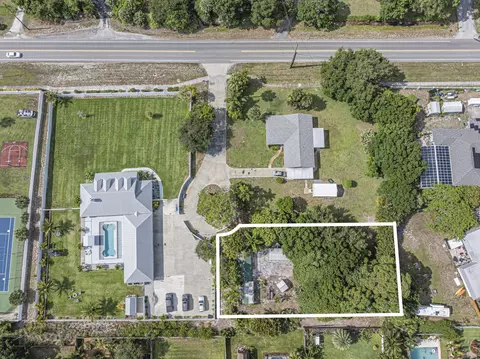 445 9th Ct, Vero Beach, FL 32962