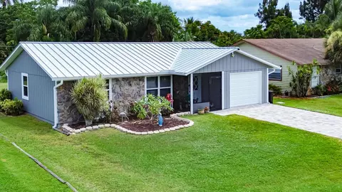 3048 SE Orchid St, Stuart, FL 34997