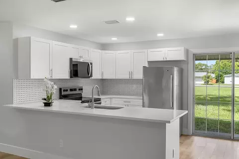 534 Michael St, Sebastian, FL 32958
