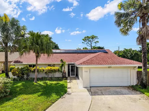 4100 NW 7th Ln, Delray Beach, FL 33445