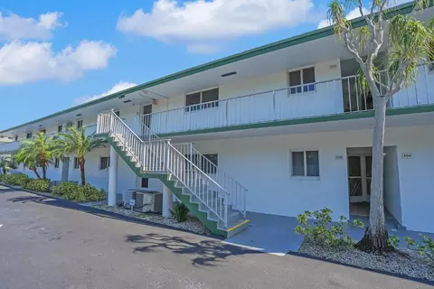 2 Garden #205M, Tequesta, FL 33469