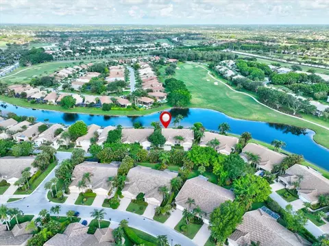 4602 Carlton Golf Dr, Lake Worth, FL 33449