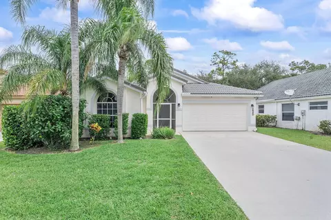 225 Preserve Ct, Royal Palm Beach, FL 33411