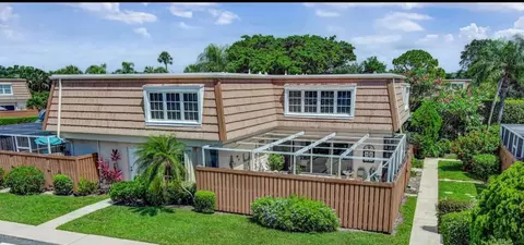 11554 Winchester Dr, Palm Beach Gardens, FL 33410