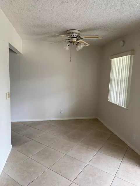 50 Sheffield C, West Palm Beach, FL 33417