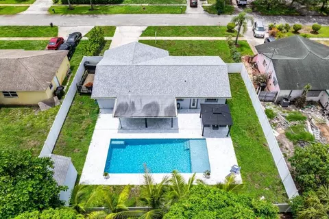 2985 Angler, Delray Beach, FL 33445