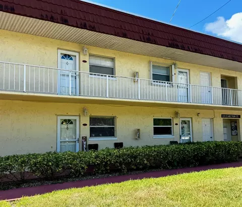 1181 Carlton Ct #103, Fort Pierce, FL 34949