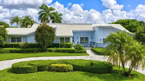 3533 Pine Lake Ct, Delray Beach, FL 33445