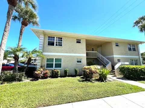 1542 SE Royal Grn #102, Port Saint Lucie, FL 34952