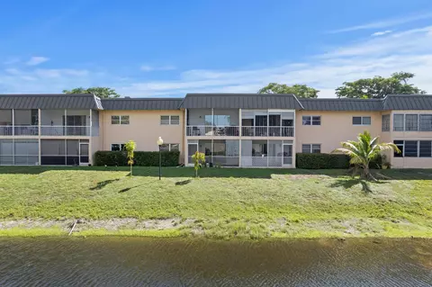 9374 SW 3rd St #708, Boca Raton, FL 33428