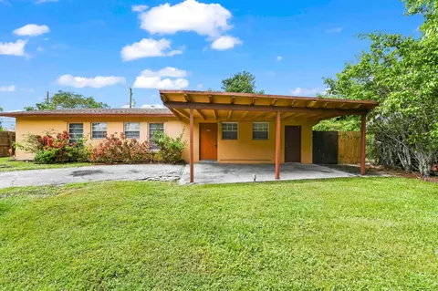 1924 Ware Cir, West Palm Beach, FL 33409