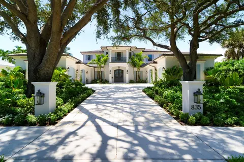 835 Country Club Dr, North Palm Beach, FL 33408
