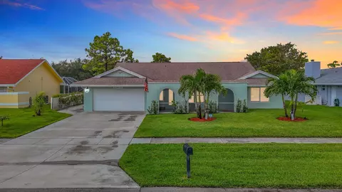 13812 Columbine Ave, Wellington, FL 33414