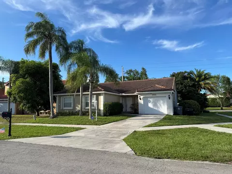 18750 Caspian Cir, Boca Raton, FL 33496