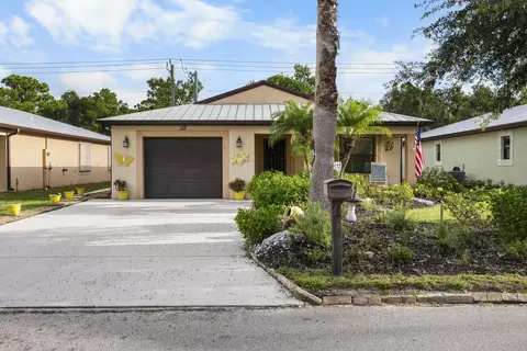 112 Mediterranean Blvd N, Port Saint Lucie, FL 34952