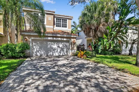 6323 NW 36th Ave, Coconut Creek, FL 33073