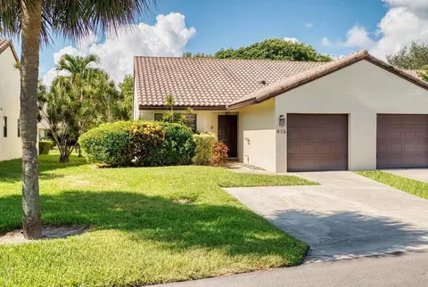 416 Buttonwood Pl, Boca Raton, FL 33431