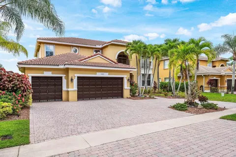 10671 Cypress Lakes Preserve Dr, Lake Worth, FL 33449