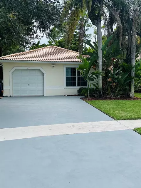 137 Prestige Dr, Royal Palm Beach, FL 33411