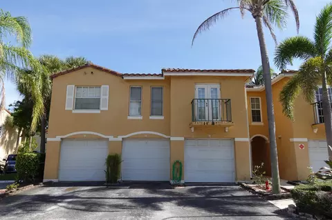 1120 Lake Shore Dr #205, Lake Park, FL 33403