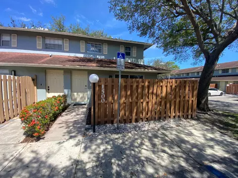 1500 Cypress E, Palm Springs, FL 33406