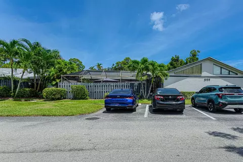 1038 Summit Trail Cir #A, West Palm Beach, FL 33415
