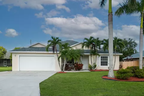 3262 SW Hambrick St, Port Saint Lucie, FL 34953