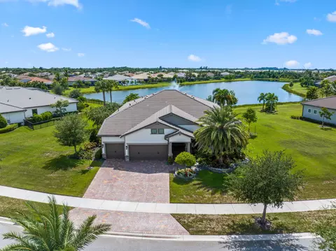 9191 Balsamo Dr, Palm Beach Gardens, FL 33412