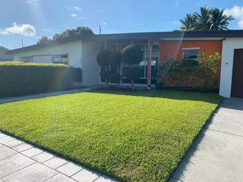 403 21st Pl SE, Vero Beach, FL 32962