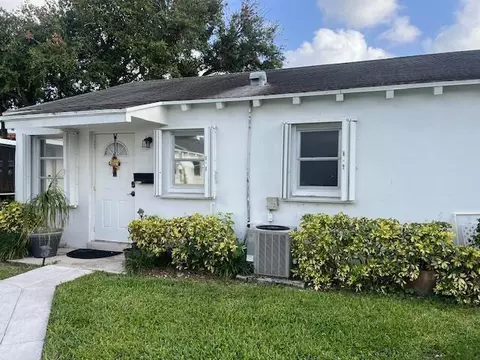 3148 Meridian Way N #3, Palm Beach Gardens, FL 33410