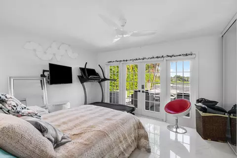 Bedroom - 5447 Center St, Jupiter, FL 33458 photo 2 of 6