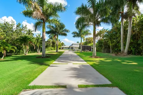Exterior - 5447 Center St, Jupiter, FL 33458 photo 2 of 9