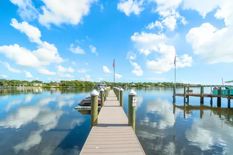 View/Area - 5447 Center St, Jupiter, FL 33458 photo 5 of 13