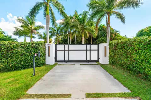 5447 Center St, Jupiter, FL 33458