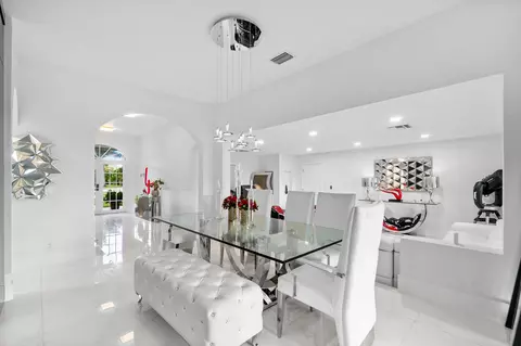 Dining - 5447 Center St, Jupiter, FL 33458 photo 2 of 2