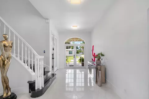 Entry Way - 5447 Center St, Jupiter, FL 33458 photo 1 of 2