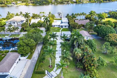 View/Area - 5447 Center St, Jupiter, FL 33458 photo 10 of 13
