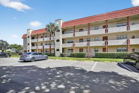 2951 Sunrise Lakes Dr E #107, Sunrise, FL 33322