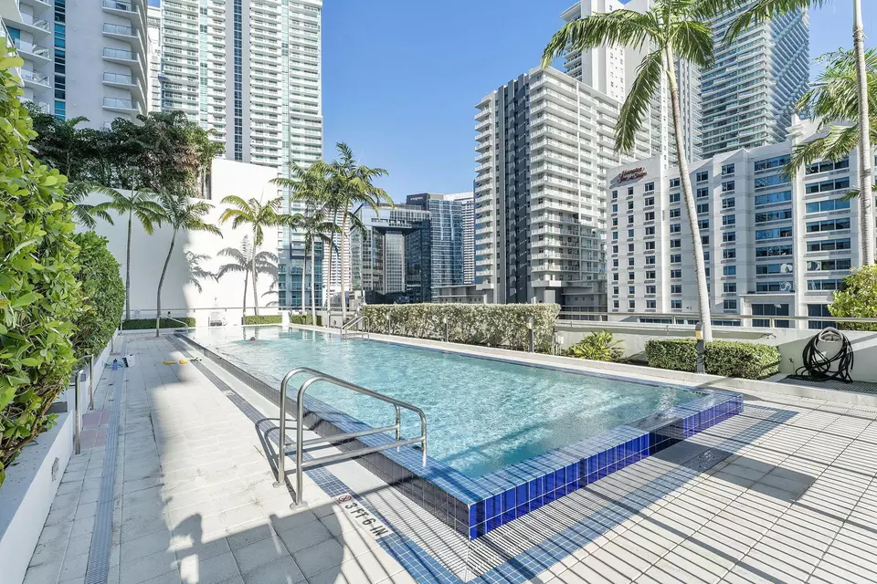Exterior - 1111 SW 1st Ave #2420-N, Miami, FL 33130 photo 12 of 15