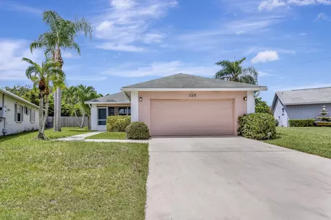 125 Arrowhead Cir, Jupiter, FL 33458