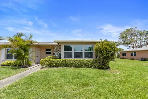 165 N High Point Blvd #D, Boynton Beach, FL 33435