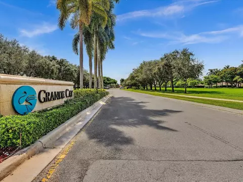2092 SW 176th Ave, Miramar, FL 33029