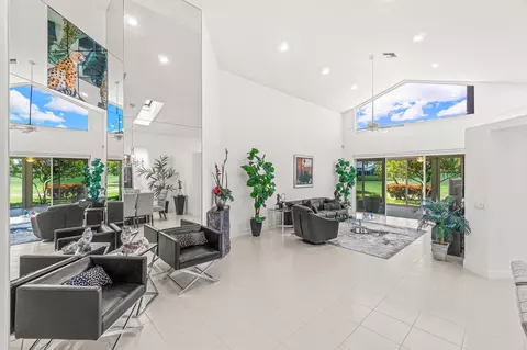 6210 Evian Pl, Boynton Beach, FL 33437