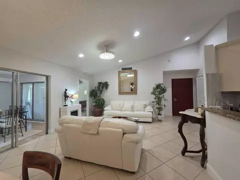 115 Ramblewood Cir, Royal Palm Beach, FL 33411