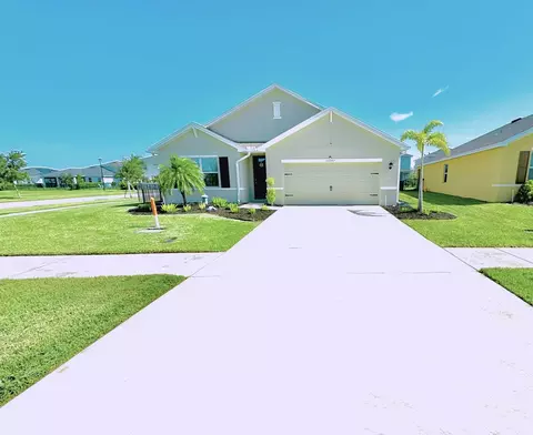 10947 SW Tessili Way, Port Saint Lucie, FL 34987